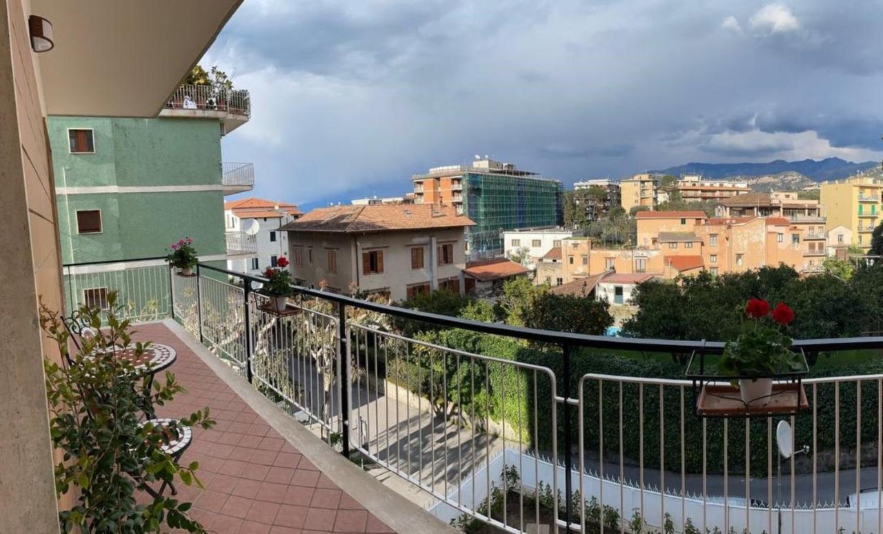 A Casa E' Mamma Apartment Sorrento Exterior photo